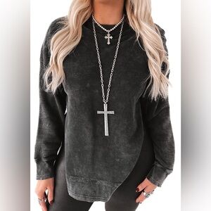 Washed black side slit sweatshirt